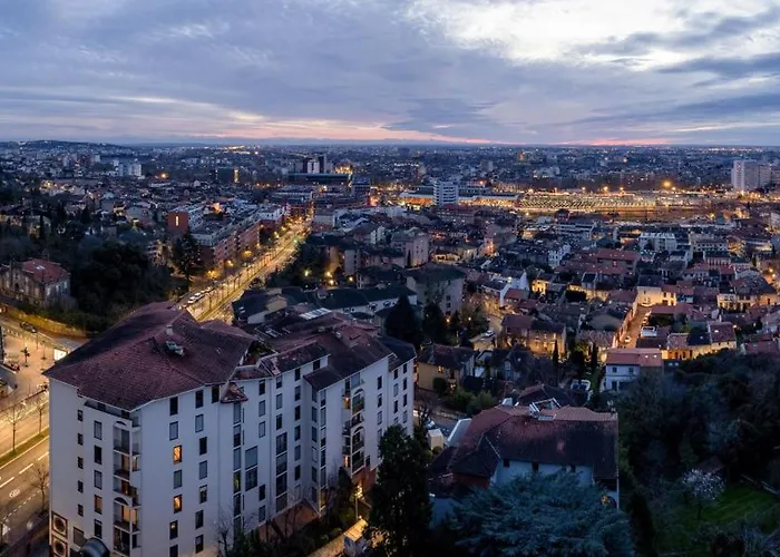 T3 65m2 Terrasse & Balcon - Dernier Etage - Proche Gare - Metro Jolimont *